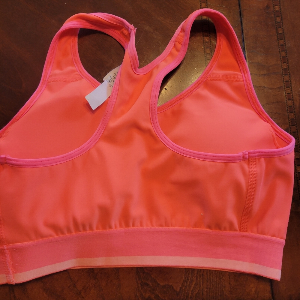 Sports bras - Picture 5 of 5